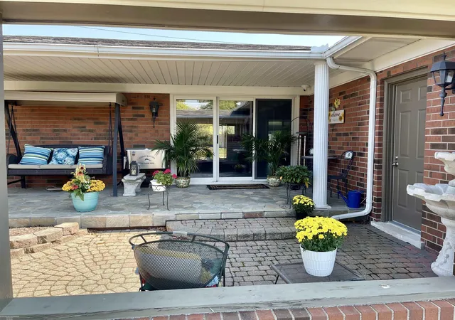 image of 32044 Vegas Dr, Warren, MI 48093 | MLS# 58050216217