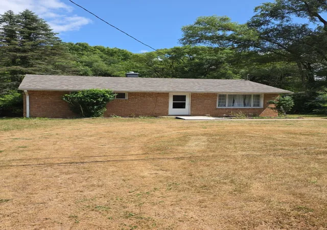 Photo 1 of Single family home for sale at 250 Limit St, Battle Creek, MI 49037 | MLS# 64026038532 | Listing updated on 2026-09-16
