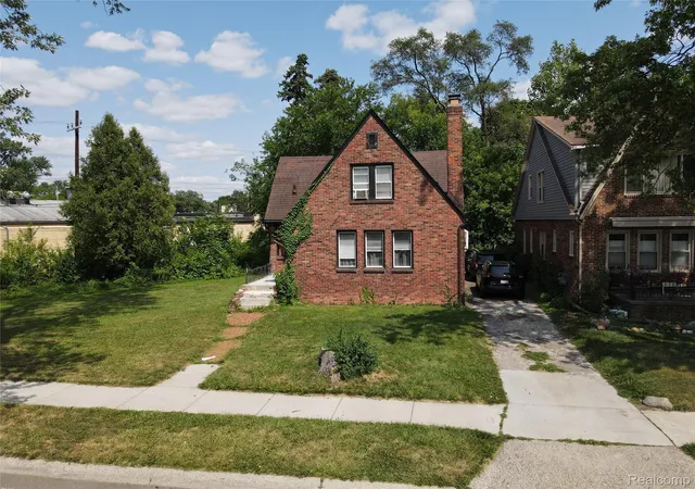 Photo 1 of Single family home for sale at 16174 Kentfield St, Detroit, MI 48219 | MLS# 20261057911 | Listing updated on 2026-07-30