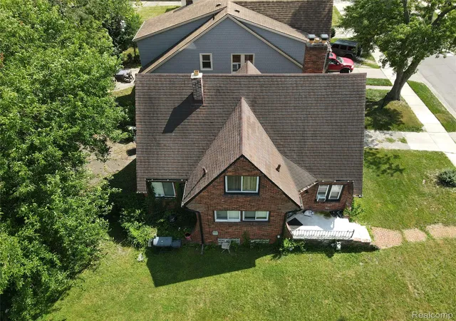 Photo 3 of Single family home for sale at 16174 Kentfield St, Detroit, MI 48219 | MLS# 20261057911 | Listing updated on 2026-07-30