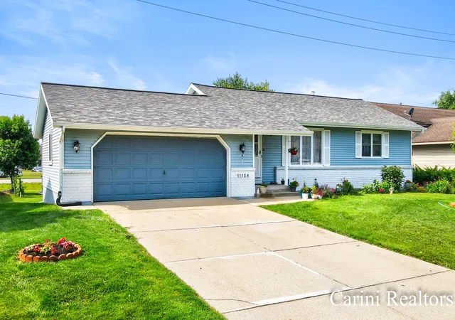 1st image of 11154 Summer Dr, Zeeland, MI 49464 | MLS# 71026038539