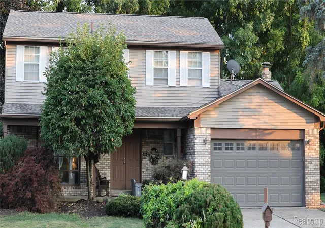 1st image of 3333 Innsbrook Dr, Rochester Hills, MI 48309 | MLS# 20261057918