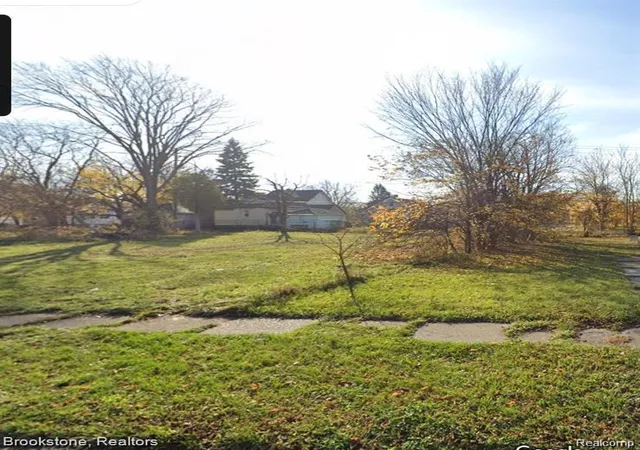 Photo 2 of Land for sale at 8146 Edgewood St, Detroit, MI 48213 | MLS# 20261057921 | Listing updated on 2026-07-27