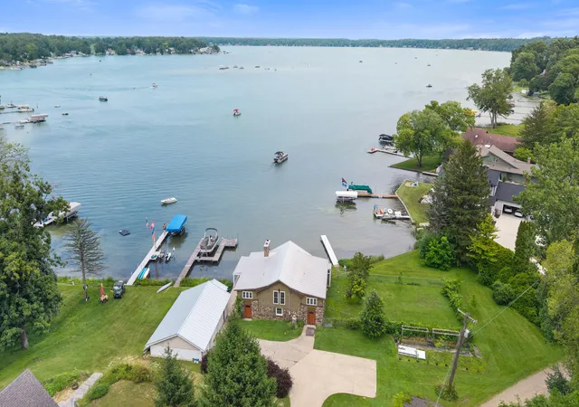 Photo 4 of Single family home for sale at 20214 Detente Rd, White Pigeon, MI 49099 | MLS# 68026038542 | Listing updated on 2026-08-28