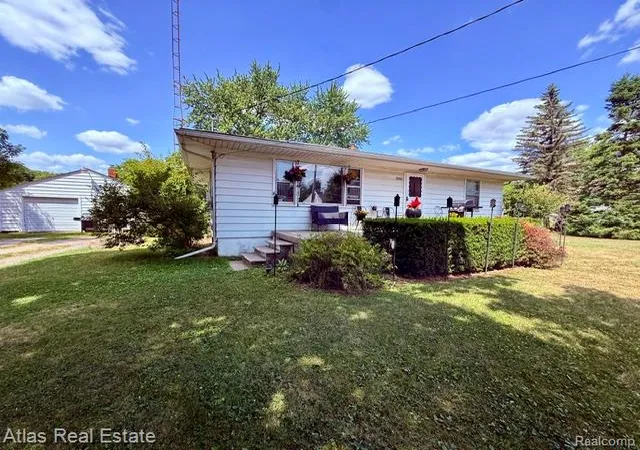 Photo 3 of Single family home for sale at 2060 Christner St, Burton, MI 48519 | MLS# 20261057928 | Listing updated on 2026-09-15