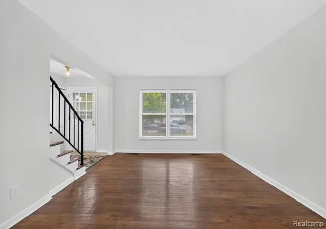 Photo 3 of Single family home for sale at 1506 Dicken Dr, Ann Arbor, MI 48103 | MLS# 20261057932 | Listing updated on 2026-09-27