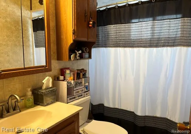 Photo 3 of Single family home for sale at 24528 Berry Ave, Warren, MI 48089 | MLS# 20261057936 | Listing updated on 2026-07-27