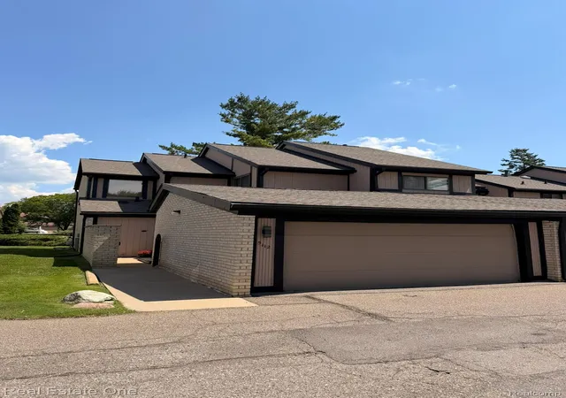 Photo 1 of Condo for sale at 5112 Rock Run St, West Bloomfield, MI 48322 | MLS# 20261057943 | Listing updated on 2026-07-29