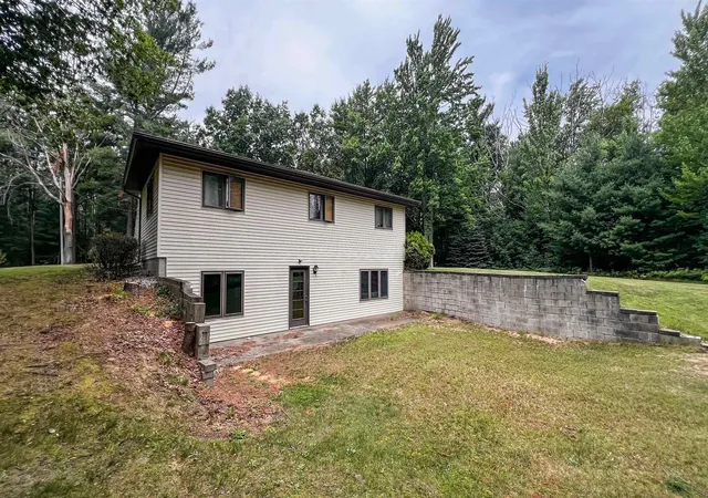 Photo 4 of Single family home for sale at 10170 W Cadillac Rd, Cadillac, MI 49601 | MLS# 78080071514 | Listing updated on 2026-08-31