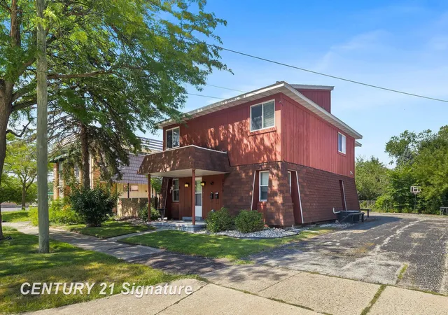Photo 2 of Multi family home for sale at 2219 Marshall Ct, Saginaw, MI 48602 | MLS# 61050216223 | Listing updated on 2026-08-27