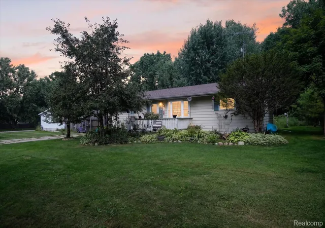 Photo 1 of Sale Pending at 1927 New Rochelle Dr, Lapeer, MI 48446 | MLS# 20261057951 | Listing updated on 2026-08-21