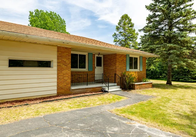 Photo 2 of Single family home for sale at 6272 Earhart Rd, Ann Arbor, MI 48105 | MLS# 81026038564 | Listing updated on 2026-09-01