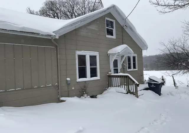 Photo 2 of Single family home for sale at 38983 County Rd 215, Bangor, MI 49013 | MLS# 69026038566 | Listing updated on 2026-07-27