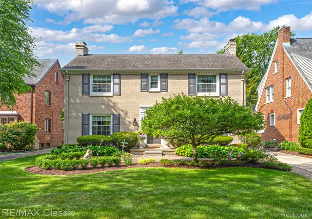 Photo 2 of Single family home for sale at 26055 York Rd, Huntington Woods, MI 48070 | MLS# 20261057973 | Listing updated on 2026-08-30