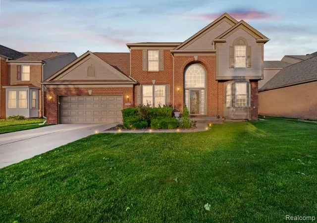 3rd image of 33868 Monterra Ln, Sterling Heights, MI 48312 | MLS# 20261057985