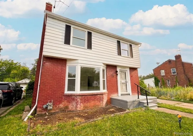 Photo 3 of Single family home for sale at 15293 Mapleridge St, Detroit, MI 48205 | MLS# 20261058000 | Listing updated on 2026-07-28