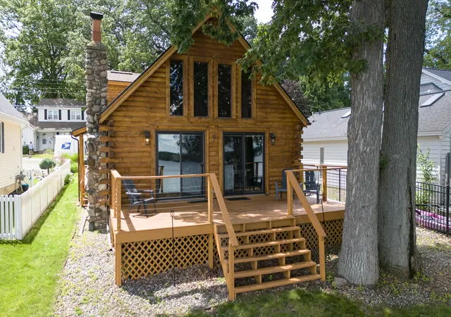 1st image of 9715 Woodlawn Dr, Portage, MI 49002 | MLS# 66026038592