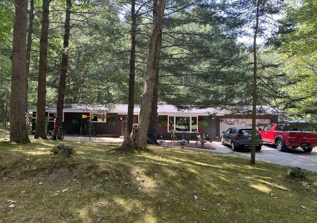 image of 9675 Pere Marquette Dr, Stanwood, MI 49346 | MLS# 65026038595