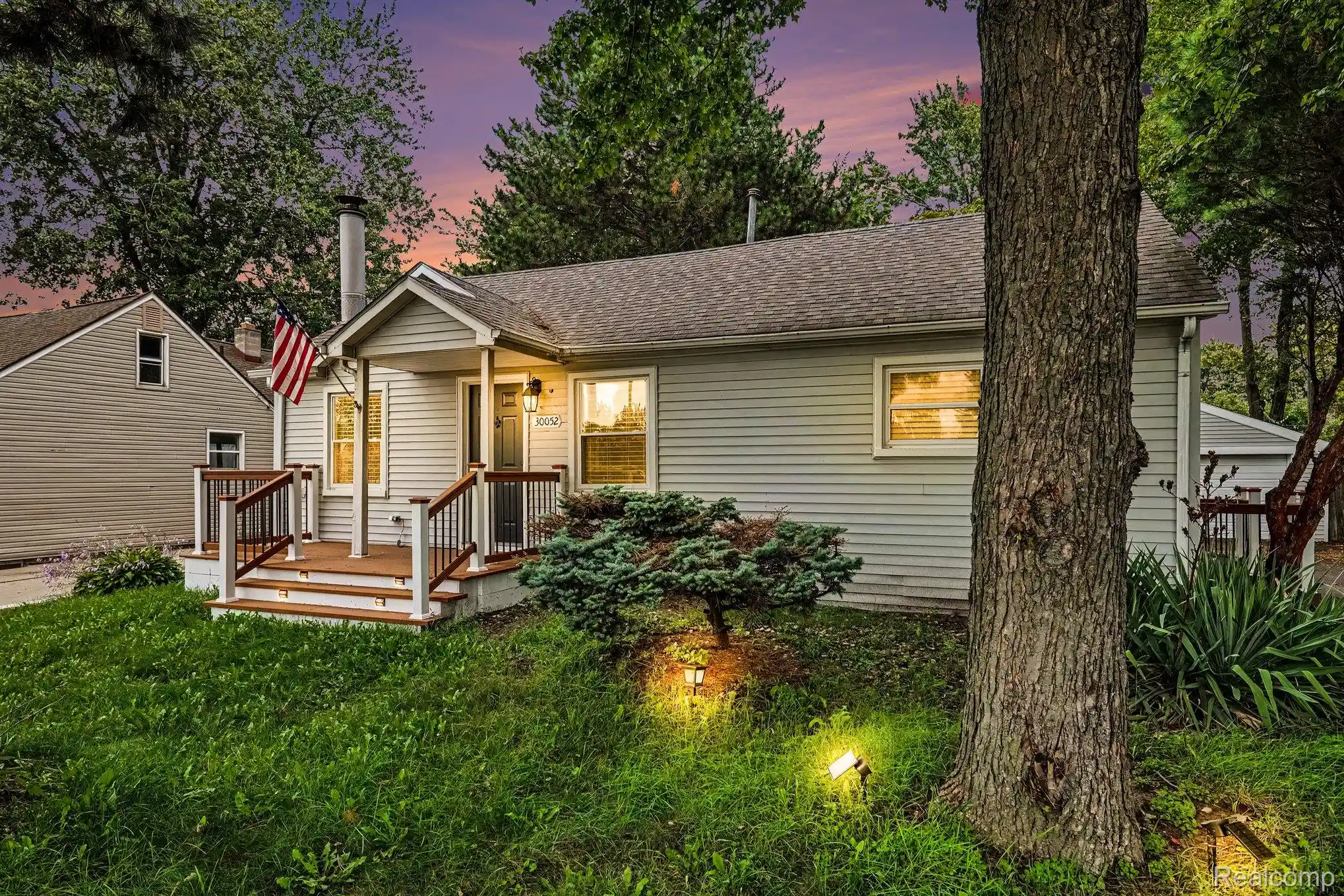 Photo 1 of Single family home for sale at 30052 Schoenherr Rd, Warren, MI 48088 | MLS# 20261058018 | Listing updated on 2026-09-22