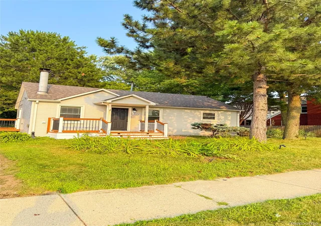 Photo 2 of Single family home for sale at 30052 Schoenherr Rd, Warren, MI 48088 | MLS# 20261058018 | Listing updated on 2026-09-07