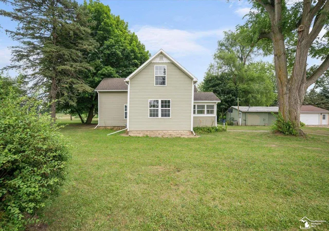 Single family home for sale at 8408 Memorial Hwy, Ottawa Lake, MI 49267 | MLS# 57050216246
