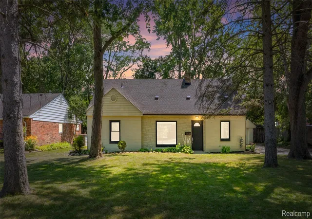 Photo 56 of Single family home for sale at 428 Girard Ave, Royal Oak, MI 48073 | MLS# 20261058020 | Listing updated on 2026-08-22
