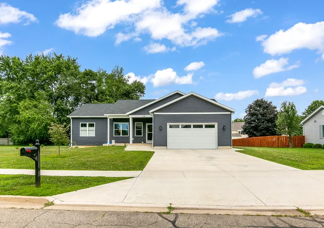 1st image of 1106 N Galyn St, Sturgis, MI 49091 | MLS# 68026038599