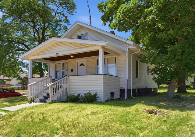 28th image of 290 S Paddock St, Pontiac, MI 48342 | MLS# 20261058025