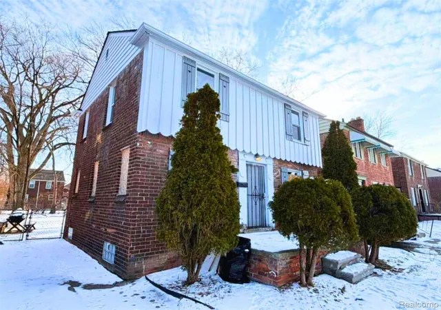 Photo 4 of Single family home for sale at 16576 Ilene St, Detroit, MI 48221 | MLS# 20261058049 | Listing updated on 2026-07-28