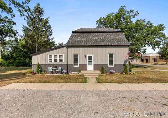 5th image of 1096 E James St, White Cloud, MI 49349 | MLS# 65026038605