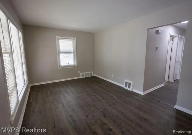 Photo 3 of Single family home for sale at 19309 Woodside St, Harper Woods, MI 48225 | MLS# 20261058054 | Listing updated on 2026-10-16