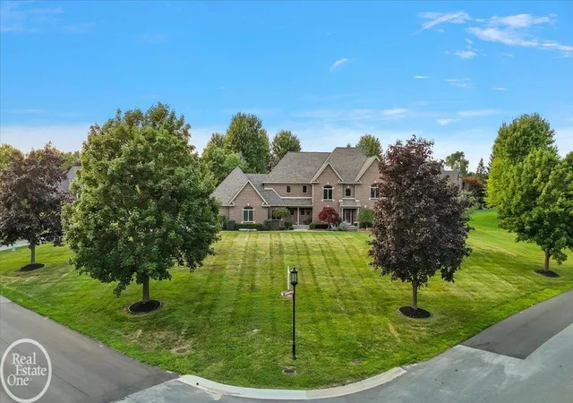 Photo 3 of Mansion for sale at 8849 Heatherwood Ct, Washington, MI 48095 | MLS# 58050216257 | Listing updated on 2026-09-14