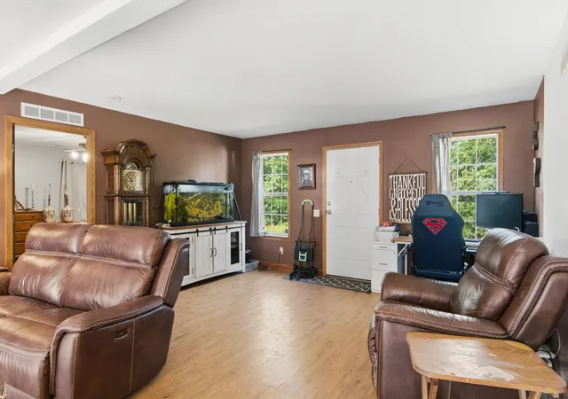 4th image of 10025 Dell Rd, Kingsley, MI 49649 | MLS# 78080071532