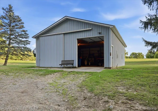 Photo 3 of Single family home for sale at 4200 Pierce Rd, Lapeer, MI 48446 | MLS# 20261058087 | Listing updated on 2026-08-15