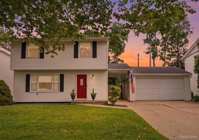 Photo 1 of Single family home for sale at 105 Highlake Ave, Ann Arbor, MI 48103 | MLS# 20261058092 | Listing updated on 2026-09-13