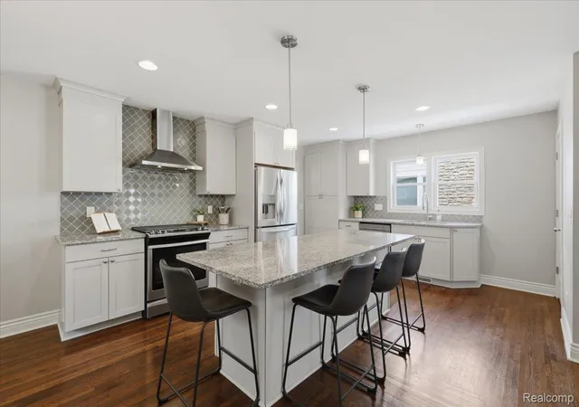 1st image of 307 N Washington Ave, Royal Oak, MI 48067 | MLS# 20261058099