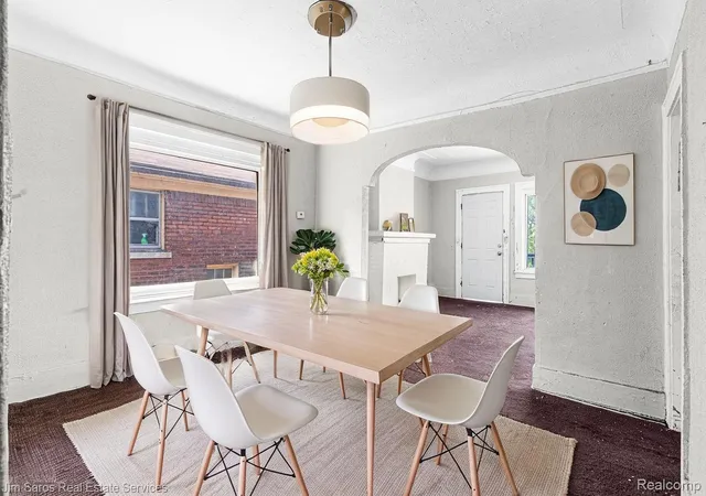 Listing Photo 3 - Condo for sale in building located at 4249 Elmhurst St, Detroit, MI 48204