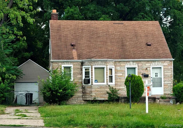 Photo 1 of Single family home for sale at 18660 Albert St, Detroit, MI 48219 | MLS# 20261058103 | Listing updated on 2026-07-28