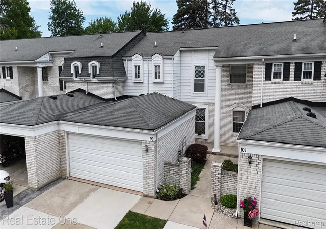 42nd image of 99 Manor Wy, Rochester Hills, MI 48309 | MLS# 20261058110
