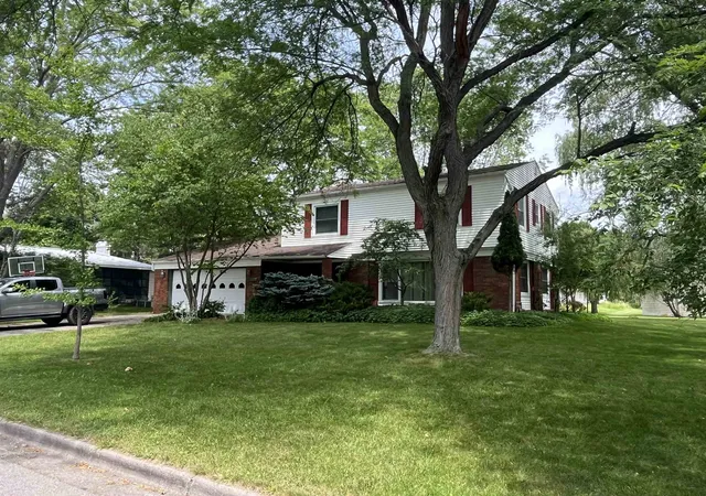 3rd image of 1339 Tomah Dr, Mount Pleasant, MI 48858 | MLS# 79080071534