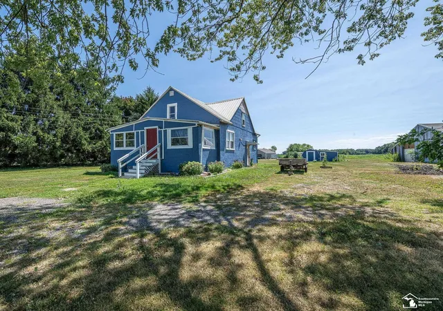 Photo 1 of Sale Pending at 3515 W Albain Rd, Monroe, MI 48161 | MLS# 57050216275 | Listing updated on 2026-09-10