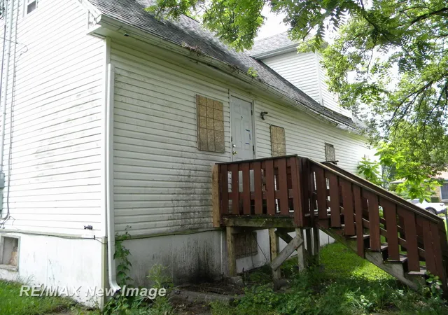 Photo 3 of Multi family home for sale at 1123 Randolph St, Saginaw, MI 48601 | MLS# 61050216278 | Listing updated on 2026-08-25