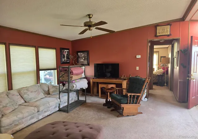 5th image of 211 Pinewood Dr, White Lake, MI 48386 | MLS# 20261058189