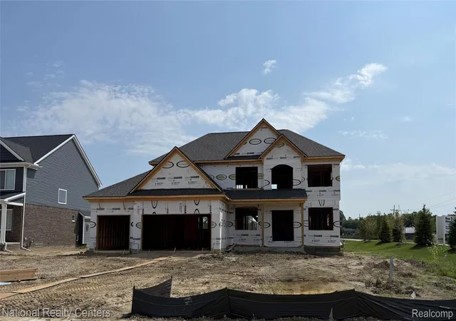 Photo 2 of Single family home for sale at 26 Woodland Meadows, Chesterfield Township Macomb, MI 48047 | MLS# 20261058217 | Listing updated on 2026-08-23