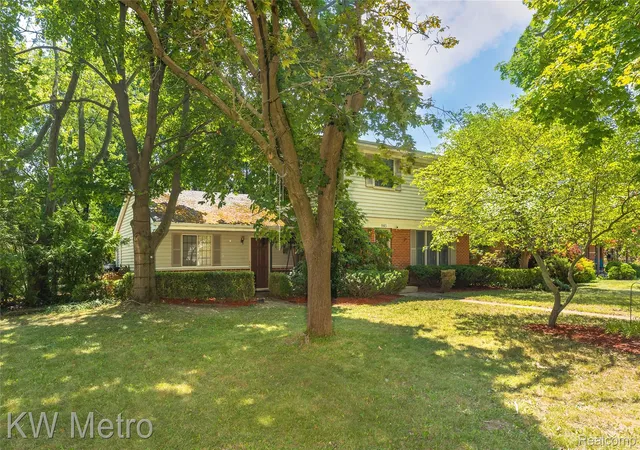 35th image of 11923 Fairview Dr, Sterling Heights, MI 48312 | MLS# 20261058218