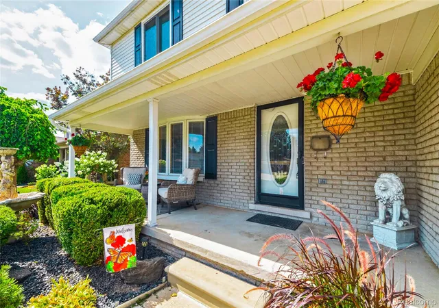 Photo 3 of Single family home for sale at 14246 Williamsburg Dr, Riverview, MI 48193 | MLS# 20261058220 | Listing updated on 2026-09-13
