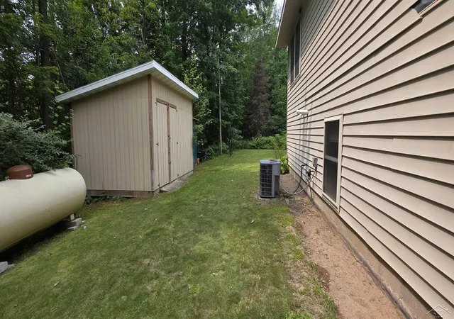 3rd image of 3371 Mill Station Rd, Hale, MI 48739 | MLS# 61050216294