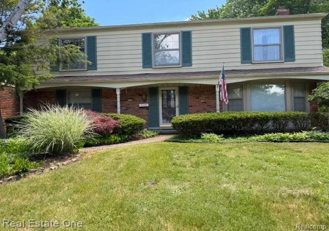 Single family home for sale at 5135 Iron Gate Rd, Bloomfield Hills, MI 48304 | MLS# 20261058230