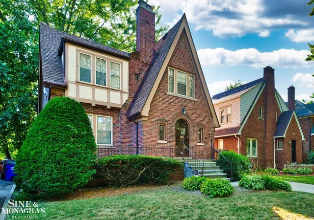 1st image of 219 Lakewood St, Detroit, MI 48215 | MLS# 58050216301
