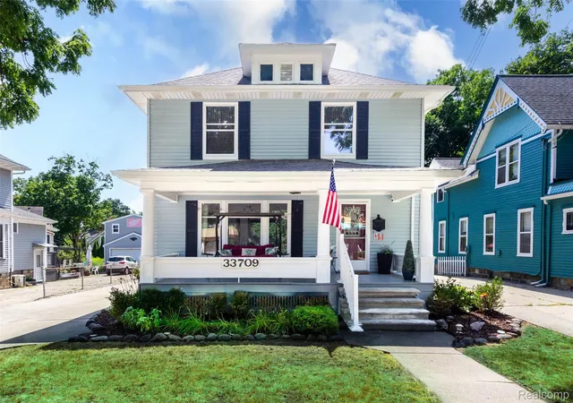 Photo 1 of Single family home for sale at 33709 Grand River Ave, Farmington, MI 48335 | MLS# 20261058259 | Listing updated on 2026-09-01